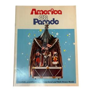 VTG 1975 "America on Parade" Disneyland Walt Disney World Program Bicentennial